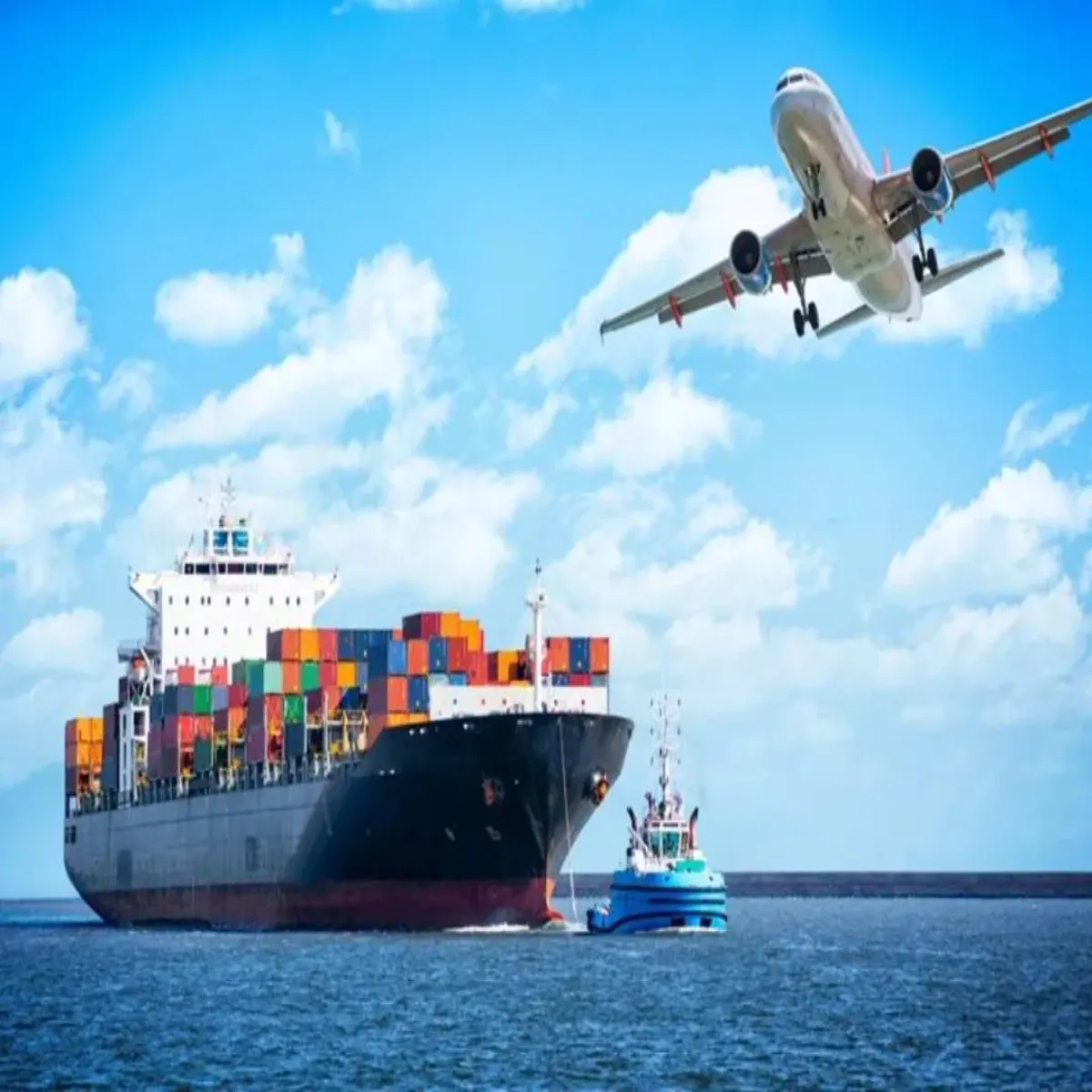 a sea and a plane in the process of freight forwarding