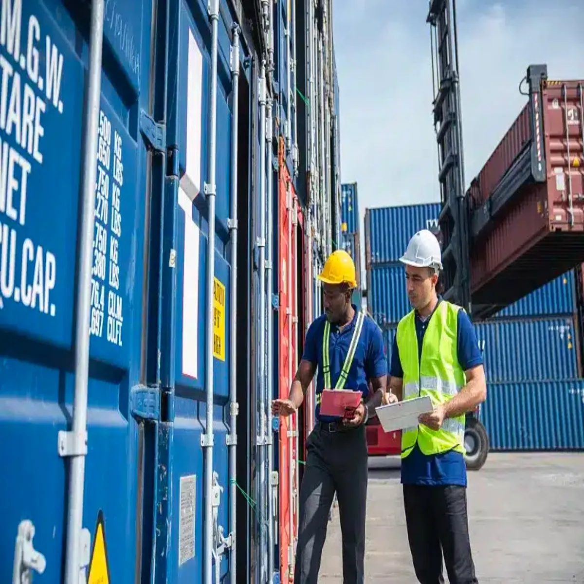 Key Authorities Involved in Customs Clearance in Iran